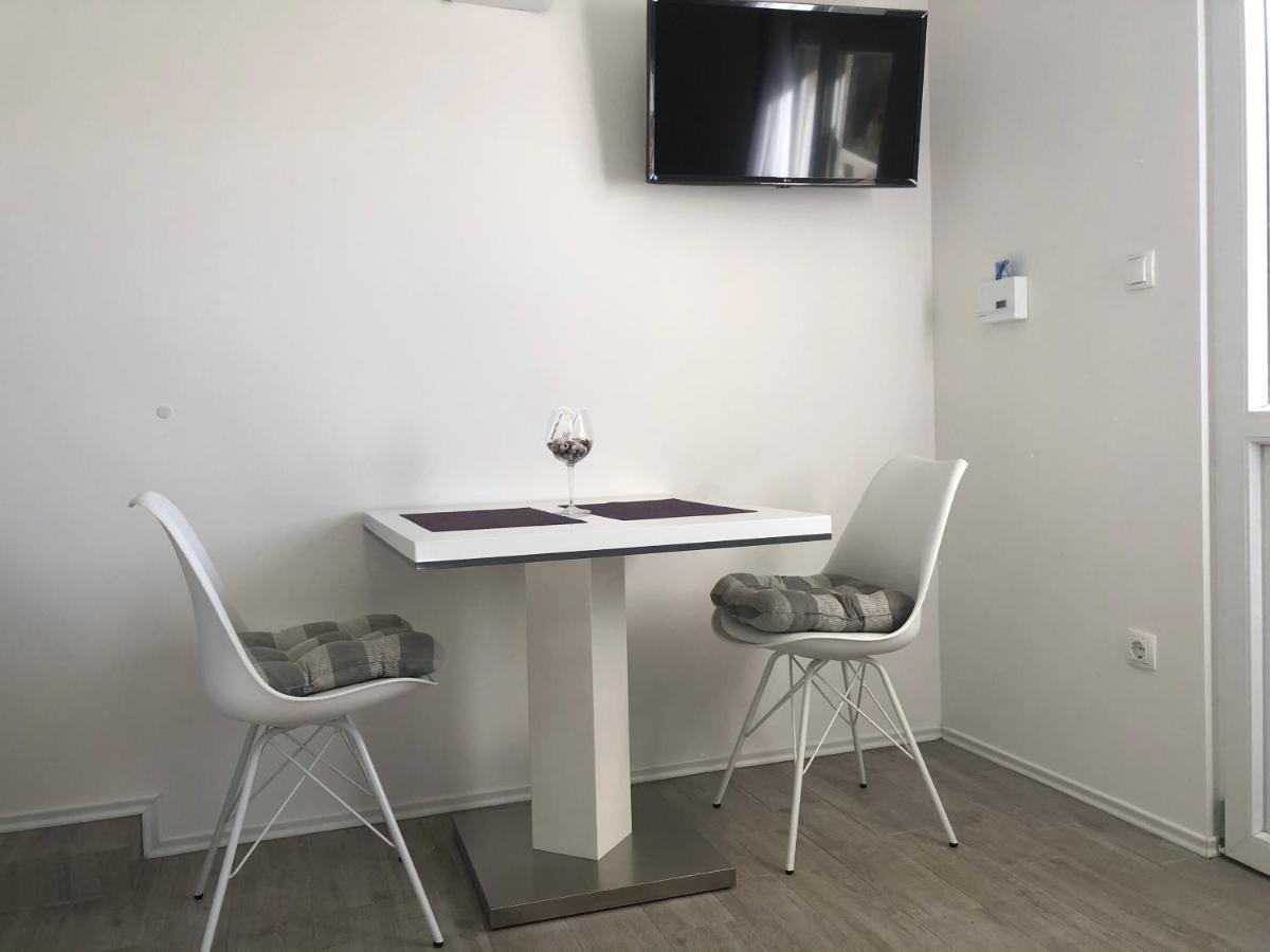 Apartmani Milka I Jozo 奥米什 外观 照片