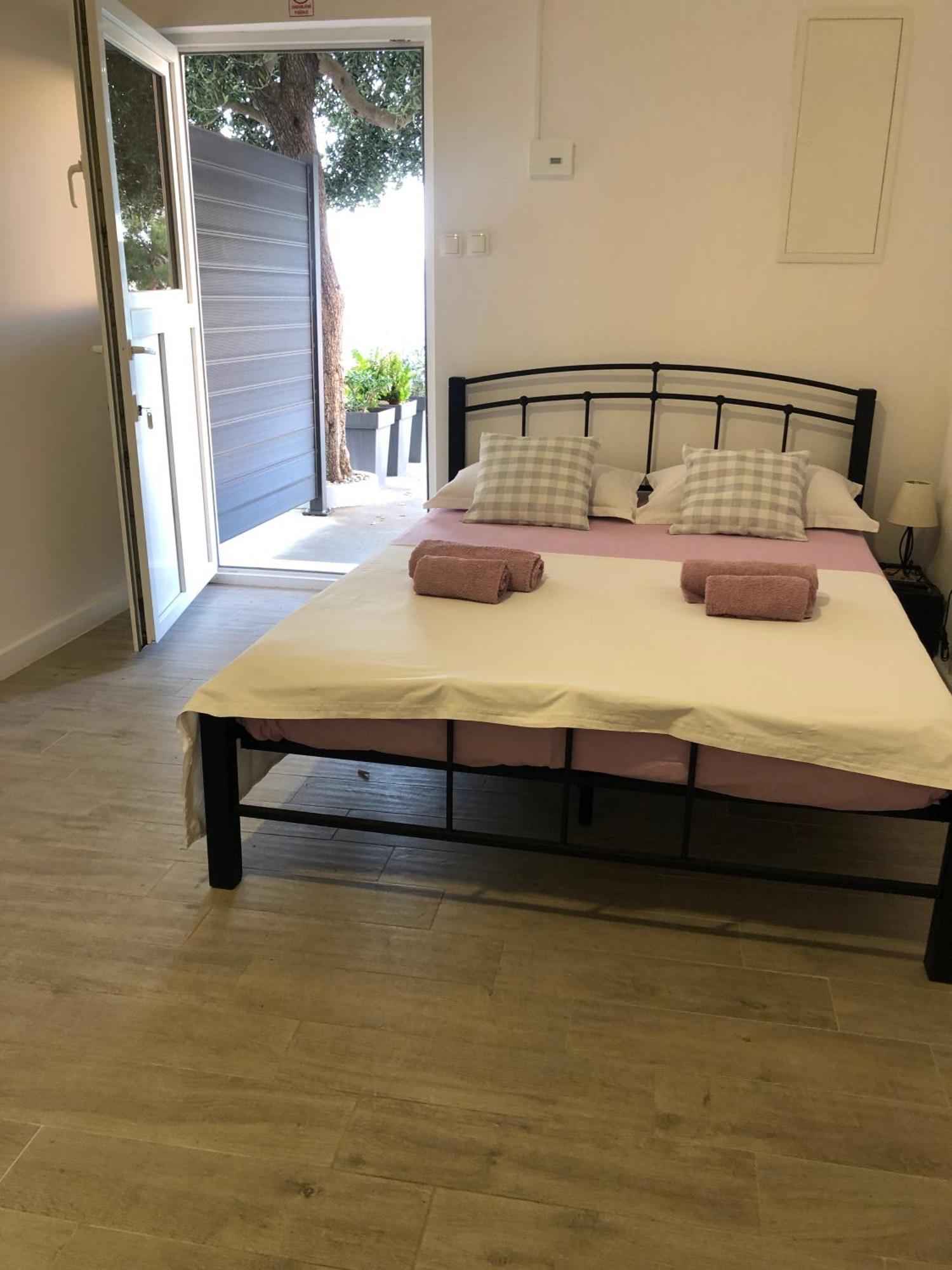 Apartmani Milka I Jozo 奥米什 客房 照片