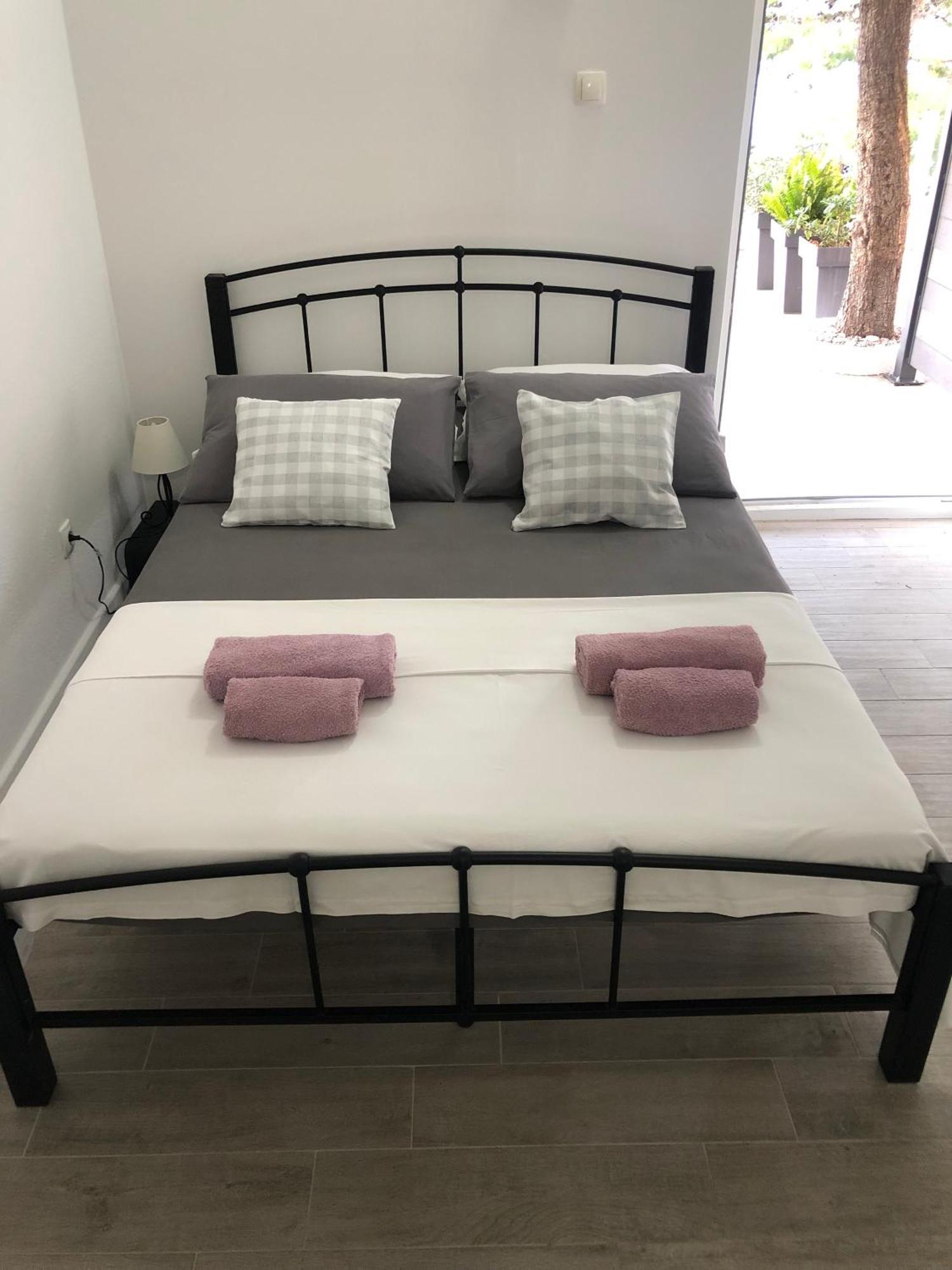 Apartmani Milka I Jozo 奥米什 客房 照片