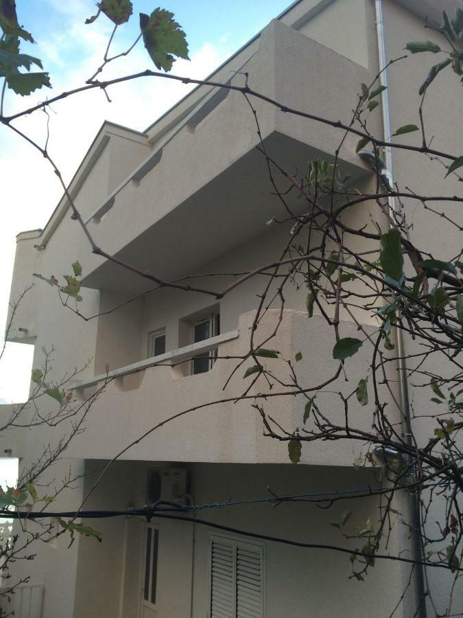 Apartmani Milka I Jozo 奥米什 外观 照片